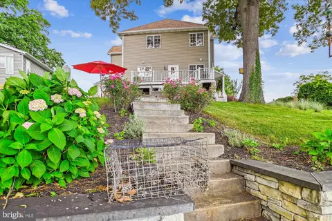 Exterior - 8084 Belhaven Ave, Pasadena, MD 21122 photo 14 of 16