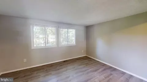 7908 Wellesley Ct, Pasadena, MD 21122 photo 8