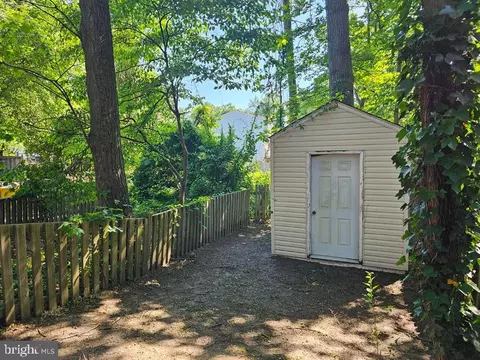 7908 Wellesley Ct, Pasadena, MD 21122 photo 30