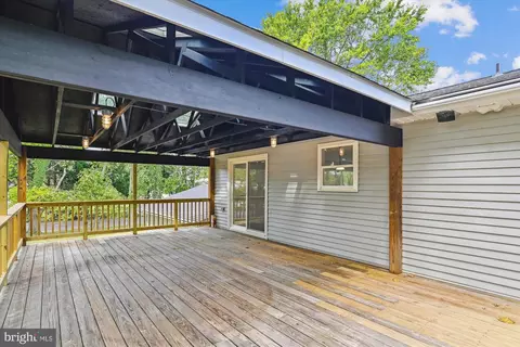 Exterior - 1985 Gooseneck Rd, Pasadena, MD 21122 photo 6 of 11
