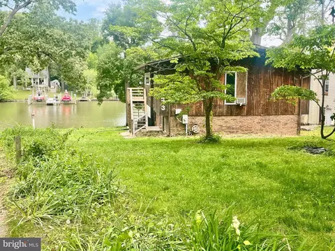 473 New York Ave, Pasadena, MD 21122