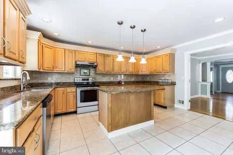 Kitchen - 602 Rita Dr, Odenton, MD 21113 photo 2 of 3