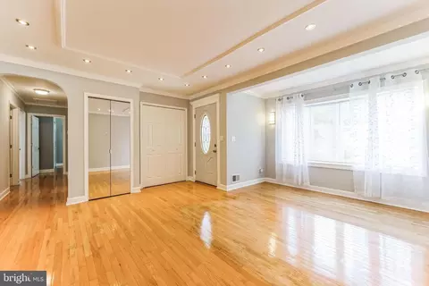 Living - 602 Rita Dr, Odenton, MD 21113 photo 1 of 6