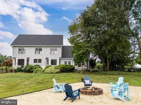 Exterior - 1877 Cherry Rd, Annapolis, MD 21409 photo 2 of 15