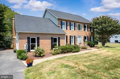 Exterior - 1877 Cherry Rd, Annapolis, MD 21409 photo 8 of 15