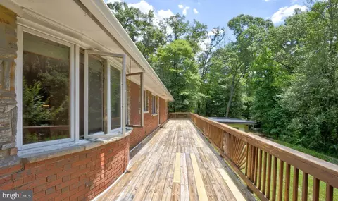 Exterior - 8191 Old Mill Rd, Pasadena, MD 21122 photo 5 of 10