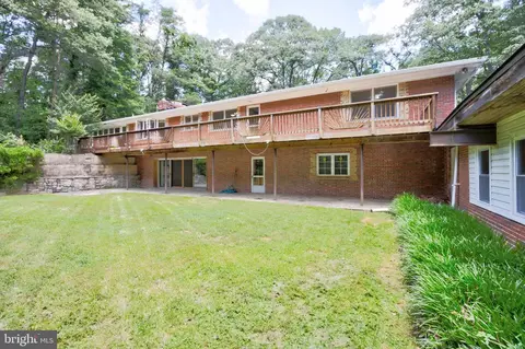 Exterior - 8191 Old Mill Rd, Pasadena, MD 21122 photo 7 of 10
