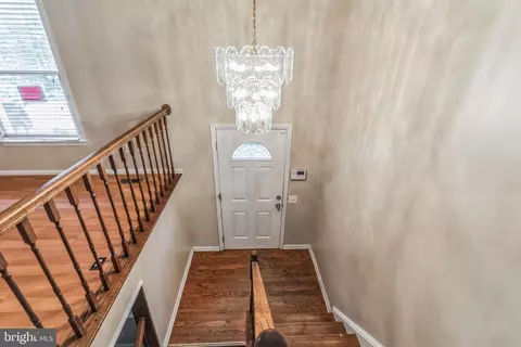 Entry Way - 8037 Escalon Ave, Pasadena, MD 21122 photo 1 of 5