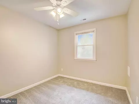 Bedroom - 308 Beach Ave, Pasadena, MD 21122 photo 6 of 13