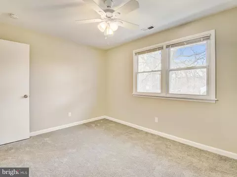 Bedroom - 308 Beach Ave, Pasadena, MD 21122 photo 5 of 13