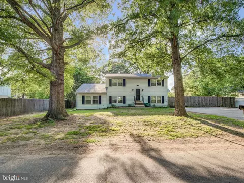 Exterior - 308 Beach Ave, Pasadena, MD 21122 photo 2 of 5
