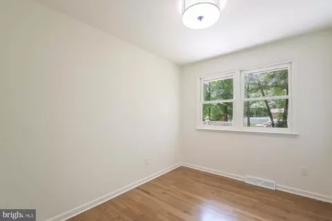 1609 Chestnut Dr, Severn, MD 21144 photo 16