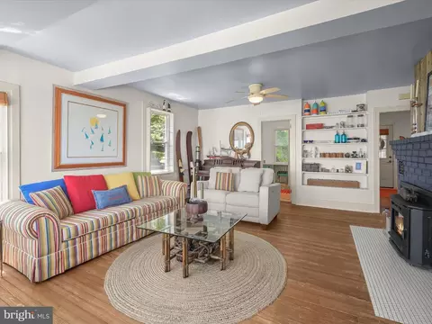 4035 Chesapeake Dr, Edgewater, MD 21037 photo 9