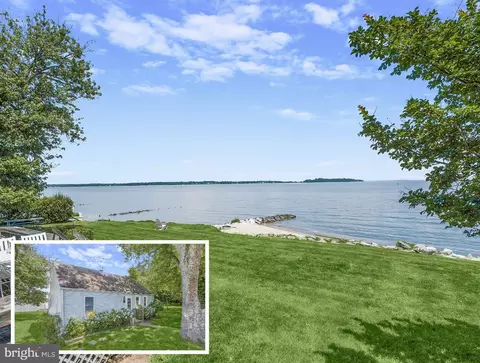 4035 Chesapeake Dr, Edgewater, MD 21037