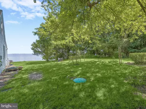 4035 Chesapeake Dr, Edgewater, MD 21037 photo 40
