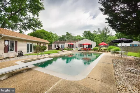 117 River Rd, Edgewater, MD 21037 photo 5