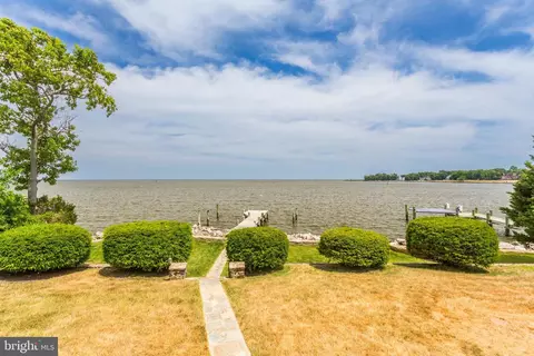 2286 Lake Dr, Pasadena, MD 21122