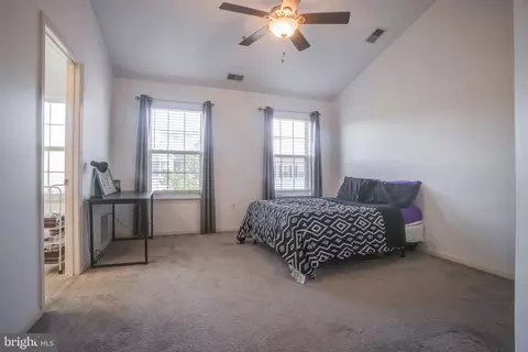 Bedroom - 4011 Apple Jack Ct, Pasadena, MD 21122 photo 2 of 5