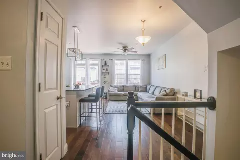 Entry Way - 4011 Apple Jack Ct, Pasadena, MD 21122 photo 3 of 10