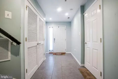 Entry Way - 4011 Apple Jack Ct, Pasadena, MD 21122 photo 1 of 10