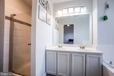 Bath - 4011 Apple Jack Ct, Pasadena, MD 21122 photo 5 of 9