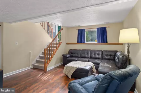 273 Silverleaf Ct, Arnold, MD 21012 photo 3