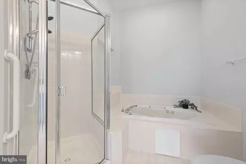 308 Colony Point Pl, Edgewater, MD 21037 photo 13