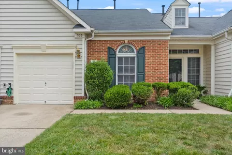 308 Colony Point Pl, Edgewater, MD 21037 photo 2