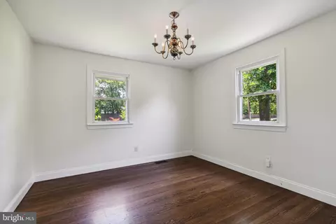 Bedroom - 3204 Riva Rd, Riva, MD 21140 photo 2 of 3