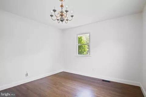 Bedroom - 3204 Riva Rd, Riva, MD 21140 photo 3 of 3
