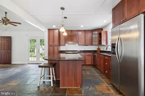 Kitchen - 3204 Riva Rd, Riva, MD 21140 photo 2 of 2