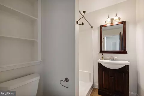 Bath - 3204 Riva Rd, Riva, MD 21140 photo 1 of 2