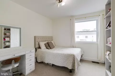 Bedroom - 7704 Princess Pl, Pasadena, MD 21122 photo 10 of 11