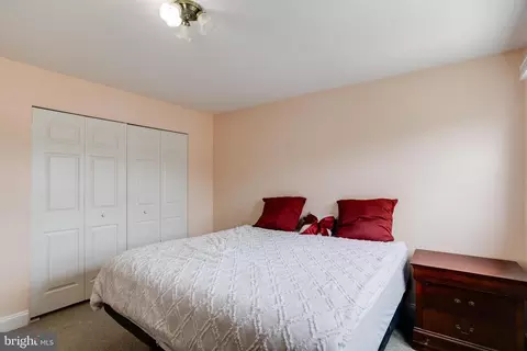 Bedroom - 7704 Princess Pl, Pasadena, MD 21122 photo 2 of 11