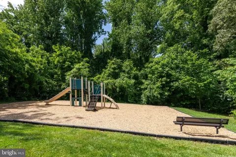 View/Area - 341 Hersden Ln, Arnold, MD 21012 photo 3 of 3