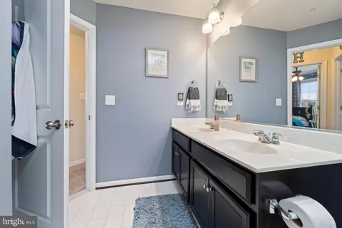 Bath - 341 Hersden Ln, Arnold, MD 21012 photo 1 of 2