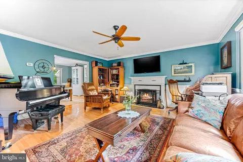 Living - 2646 Shadow Cv, Annapolis, MD 21401 photo 1 of 2