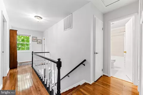 Entry Way - 2646 Shadow Cv, Annapolis, MD 21401 photo 5 of 6