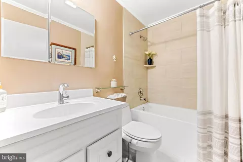 Bath - 2646 Shadow Cv, Annapolis, MD 21401 photo 4 of 4