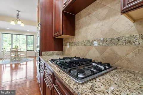 Kitchen - 7726 Terraview Ct, Hanover, MD 21076 photo 2 of 4