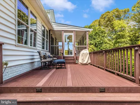 Exterior - 1637 Braid Hills Dr, Pasadena, MD 21122 photo 17 of 20
