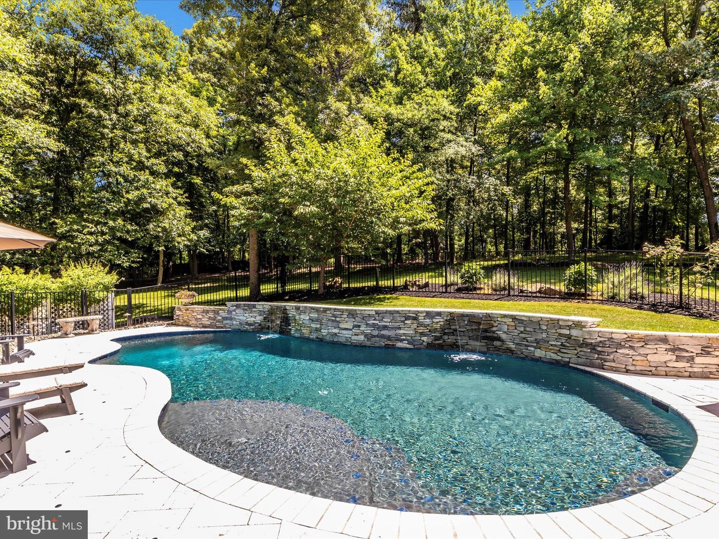 Exterior - 1637 Braid Hills Dr, Pasadena, MD 21122 photo 14 of 20