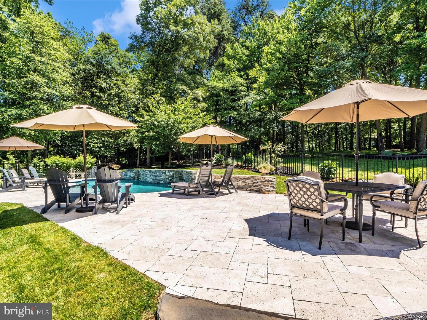Exterior - 1637 Braid Hills Dr, Pasadena, MD 21122 photo 13 of 20