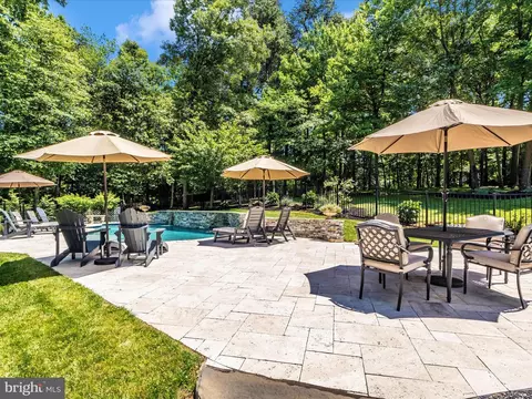 Exterior - 1637 Braid Hills Dr, Pasadena, MD 21122 photo 13 of 20