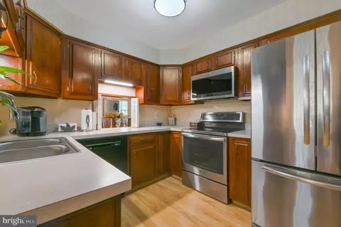 Kitchen - 1037 Placid Ct, Arnold, MD 21012 photo 2 of 3