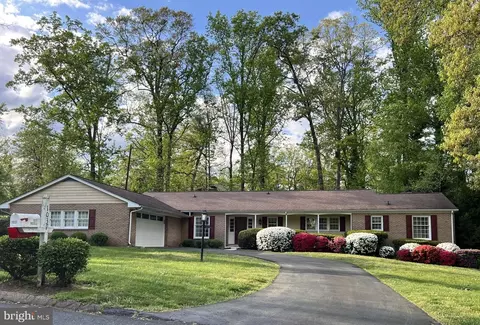 1037 Placid Ct, Arnold, MD 21012
