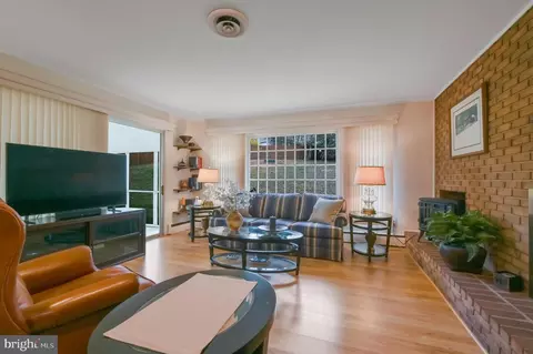 Living - 1037 Placid Ct, Arnold, MD 21012 photo 1 of 4