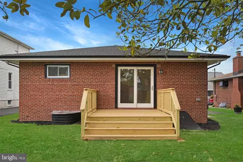Exterior - 173 Meadow Rd, Pasadena, MD 21122 photo 3 of 5