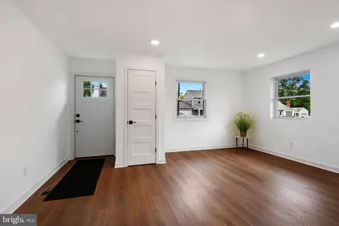 Living - 173 Meadow Rd, Pasadena, MD 21122 photo 1 of 2