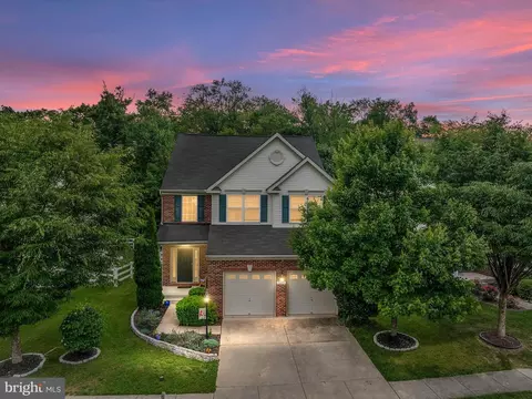 7229 Stallings Dr, Glen Burnie, MD 21060